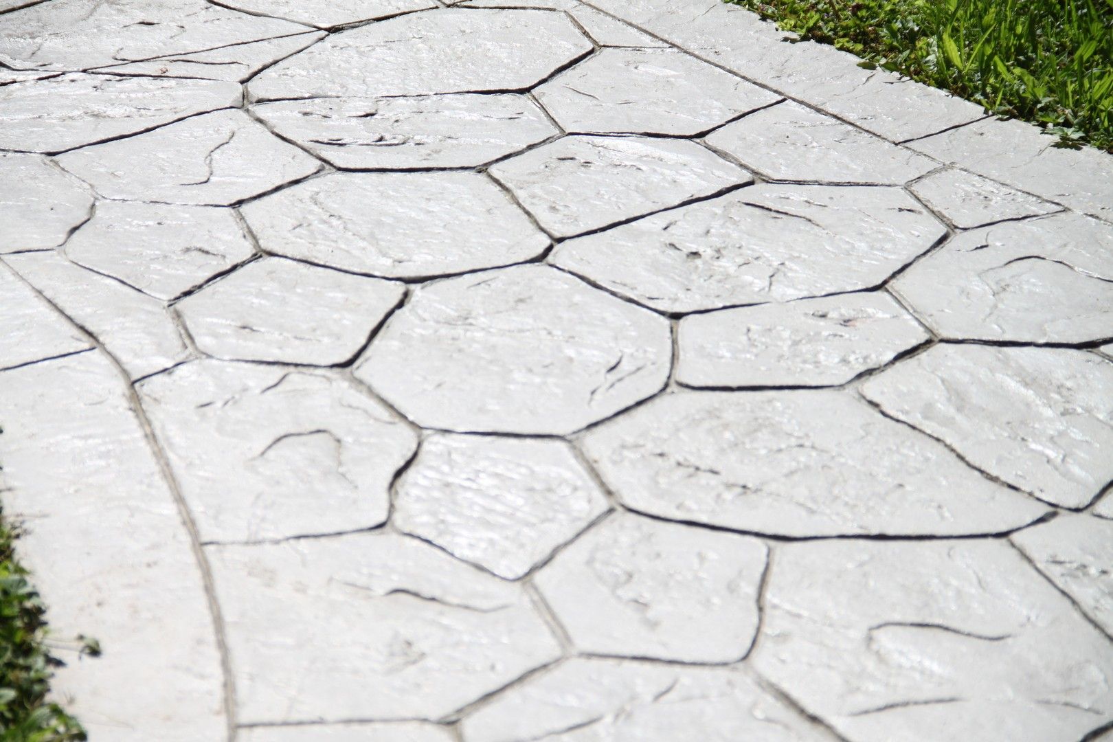 Driveway and paving contractors